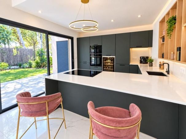 A louer MAISON  CONTEMPORAINE BORD DE MER SAINT RAPHAEL
