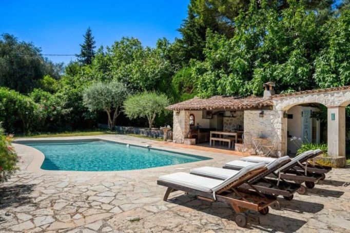 A louer MAISON  5 PIECES 148 M2  SAINT PAUL DE VENCE