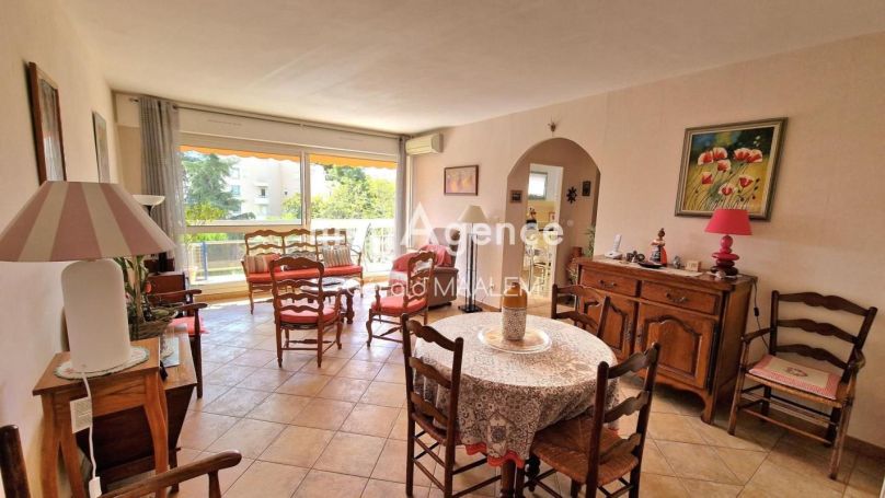 A louer APPARTEMENT T3 74 M2 TERRASSE BORD DE MER SAINTE MAXIME