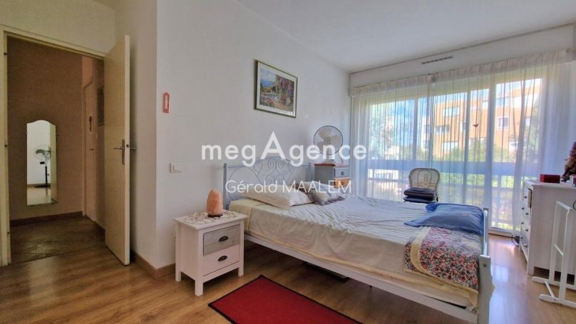 A louer APPARTEMENT T3 74 M2 TERRASSE BORD DE MER SAINTE MAXIME