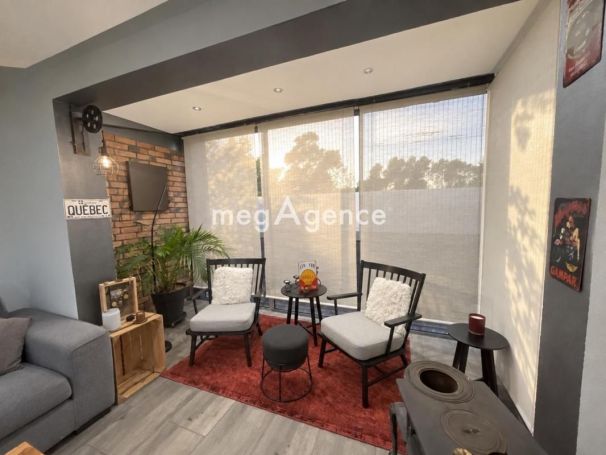 A louer APPARTEMENT T3 64 M2 BORD DE MER LA SEYNE SUR MER