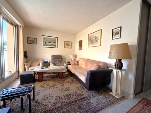 A louer APPARTEMENT T3 80 M2 TERRASSE BORD DE MER CAGNES SUR MER