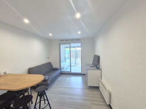 A louer APPARTEMENT NEUF T2 33 M2 BORD DE MER LA CIOTAT