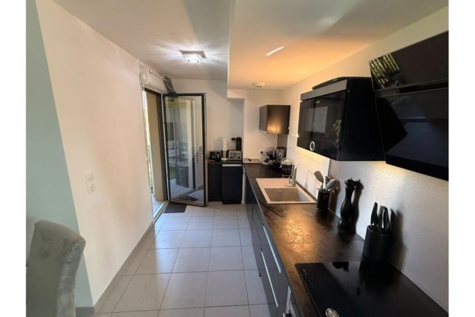 A louer APPARTEMENT T3 66 M2 TERRASSE  MONTPELLIER