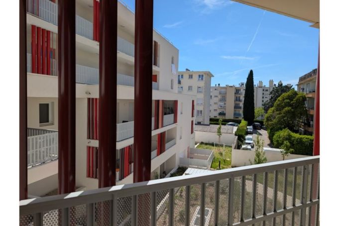 A louer STUDIO NEUF  35 M2 TERRASSE  MONTPELLIER