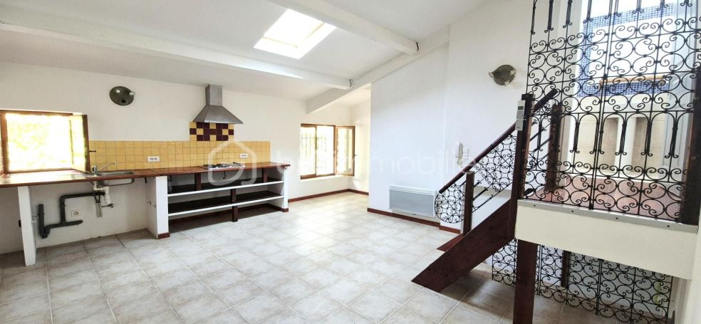A louer APPARTEMENT T2 45 M2  NEOULES