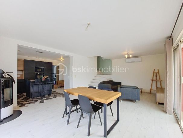 A louer MAISON  CONTEMPORAINE BORD DE MER LA SEYNE SUR MER