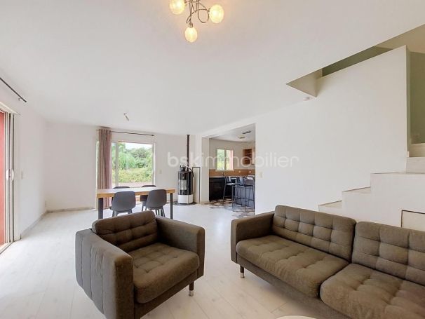 A louer MAISON  CONTEMPORAINE BORD DE MER LA SEYNE SUR MER