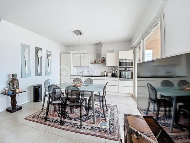 A louer APPARTEMENT T3 88 M2 TERRASSE VUE MER AJACCIO
