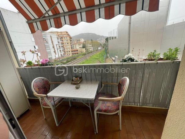 A louer APPARTEMENT T2 40 M2 BORD DE MER NICE