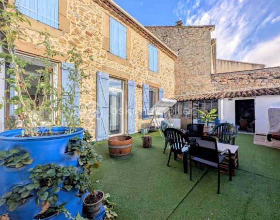 A louer APPARTEMENT T4 80 M2 TERRASSE  CLERMONT L HERAULT