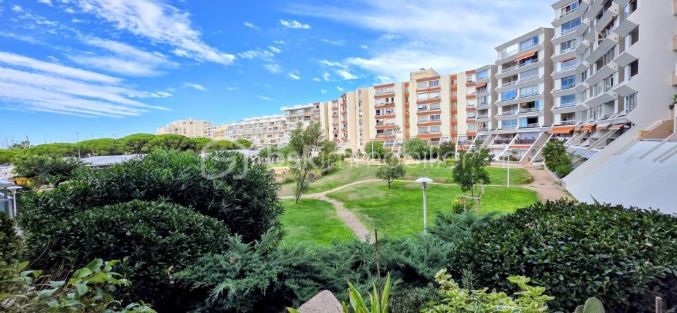 A louer APPARTEMENT T3 68 M2 TERRASSE BORD DE MER MAUGUIO