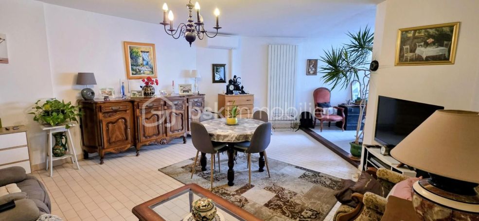 A louer APPARTEMENT T3 68 M2 TERRASSE BORD DE MER MAUGUIO