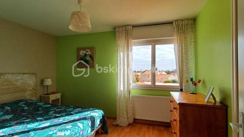 A louer APPARTEMENT T3 86 M2 BORD DE MER LES SABLES D OLONNE