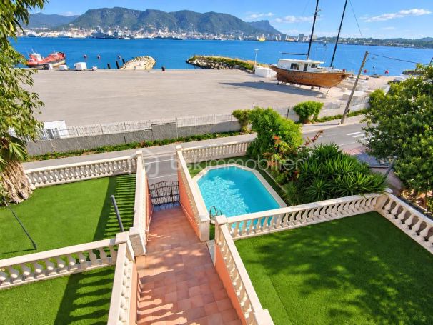 A louer MAISON  DE MAîTRE VUE MER LA SEYNE SUR MER