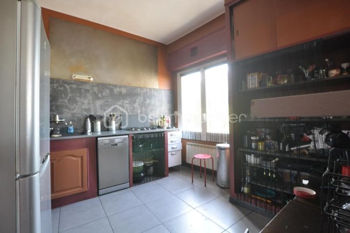 A louer APPARTEMENT T4 98 M2 TERRASSE  NIMES
