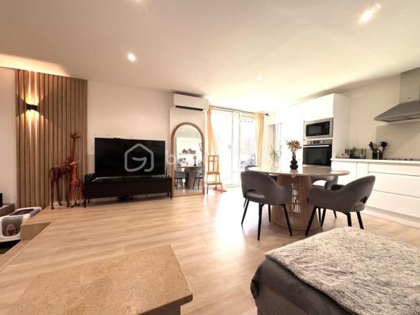 A louer APPARTEMENT T3 70 M2 TERRASSE BORD DE MER ISTRES