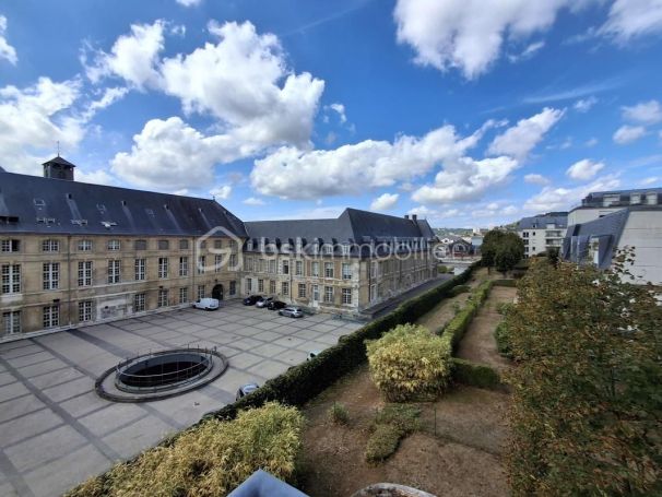 A louer APPARTEMENT DE PRESTIGE T5 100 M2  ROUEN