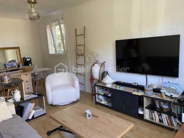 A louer APPARTEMENT T3 52 M2 BORD DE MER SETE
