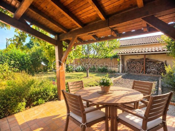 A louer MAISON  4 PIECES 81 M2 BORD DE MER MEZE