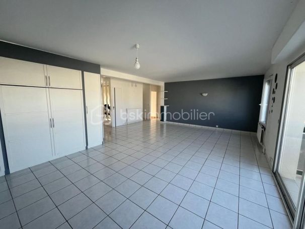 A louer APPARTEMENT T4 84 M2 TERRASSE BORD DE MER LA BAULE ESCOUBLAC