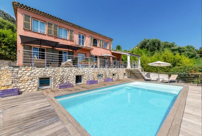 A louer MAISON  6 PIECES 256 M2 VUE MER VENCE