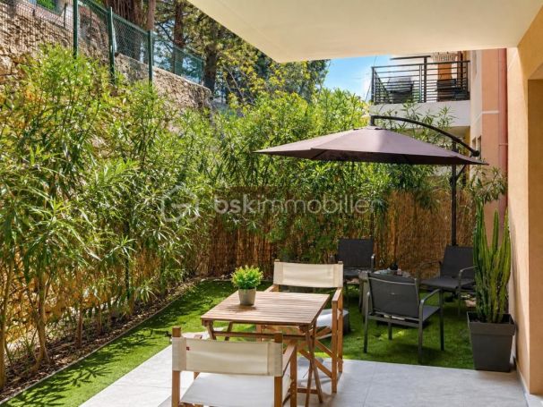 A louer APPARTEMENT T2 38 M2 TERRASSE BORD DE MER VALLAURIS