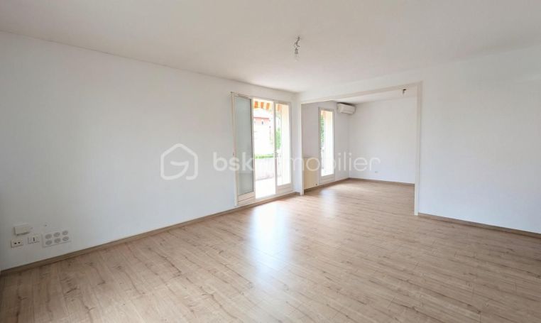 A louer APPARTEMENT T4 83 M2 TERRASSE  PAU