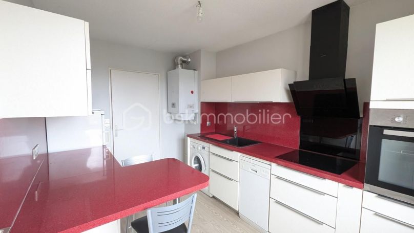 A louer APPARTEMENT T4 83 M2 TERRASSE  PAU