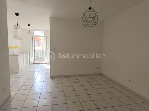A louer APPARTEMENT T2 39 M2 BORD DE MER LA SEYNE SUR MER