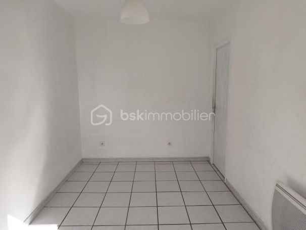A louer APPARTEMENT T2 39 M2 BORD DE MER LA SEYNE SUR MER