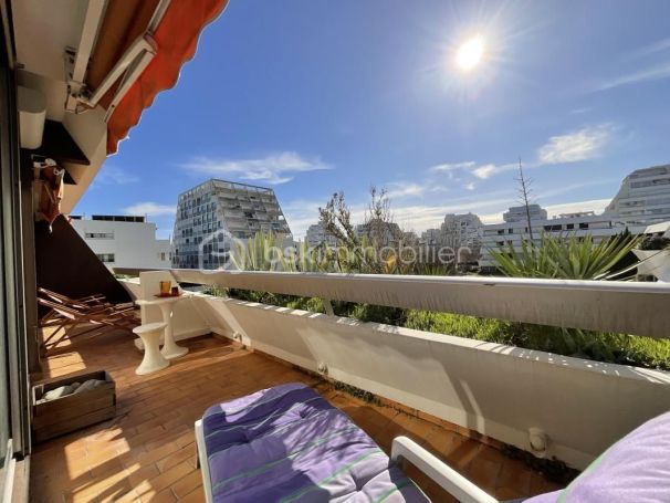 A louer APPARTEMENT T2 45 M2 TERRASSE BORD DE MER LA GRANDE MOTTE
