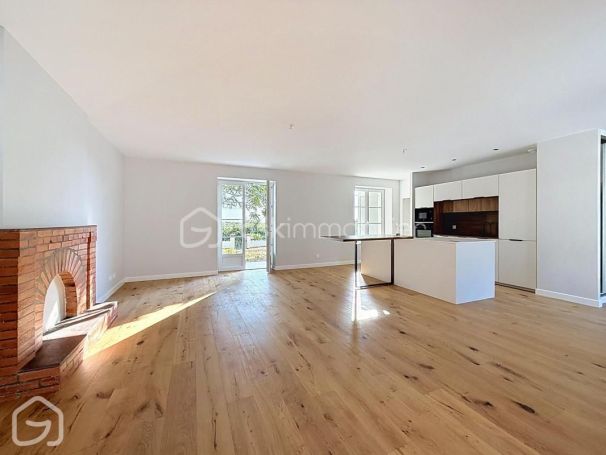 A louer MAISON  CONTEMPORAINE BORD DE MER BARBATRE