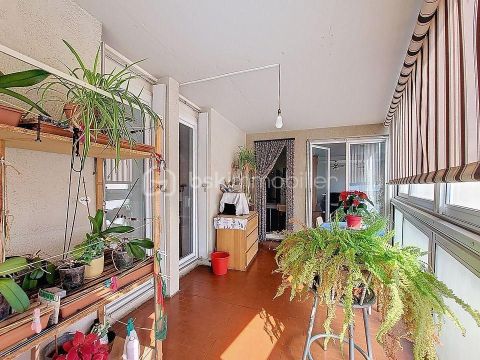 A louer APPARTEMENT T4 84 M2 BORD DE MER LA SEYNE SUR MER