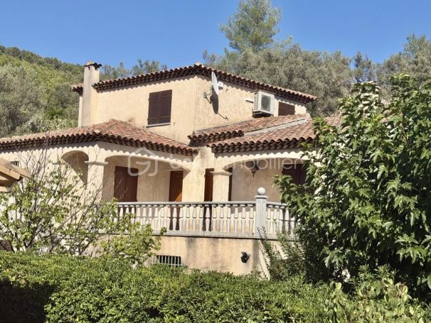 A louer MAISON  6 PIECES 171 M2  SOLLIES TOUCAS