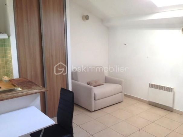 A louer STUDIO  25 M2 BORD DE MER SETE