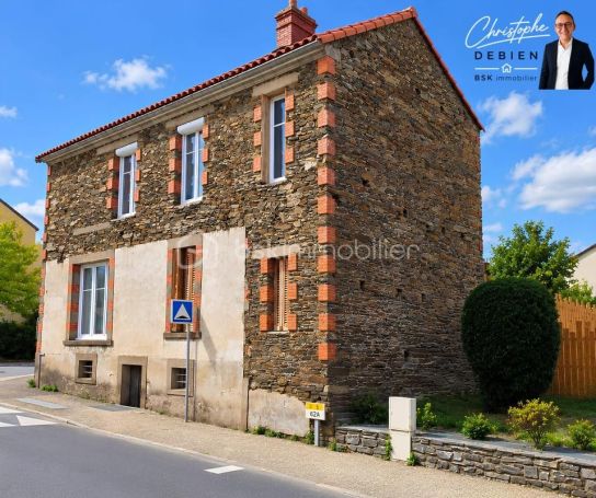 A louer MAISON  DE MAîTRE  CHAVAGNES EN PAILLERS