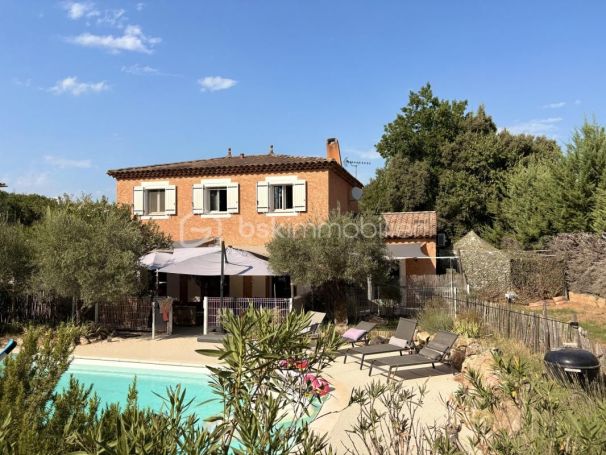 A vendre MAISON  6 PIECES 156 M2  TARADEAU