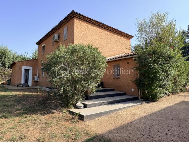 A vendre MAISON  6 PIECES 156 M2  TARADEAU