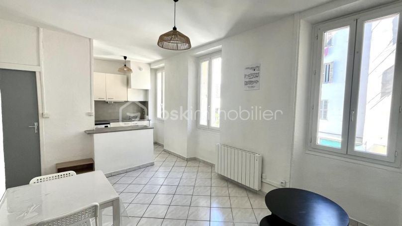 A louer APPARTEMENT DUPLEX T2 31 M2 BORD DE MER TOULON