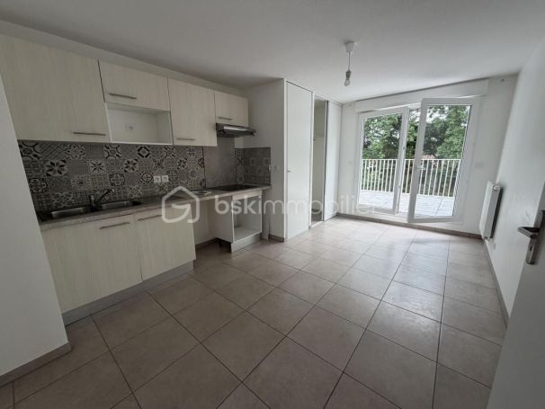 A louer APPARTEMENT T3 64 M2 TERRASSE  PESSAC