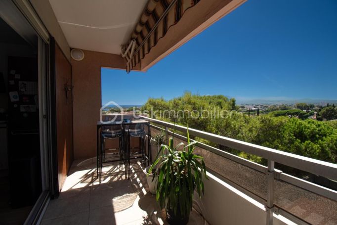 A louer APPARTEMENT T2 40 M2 TERRASSE VUE MER LA SEYNE SUR MER