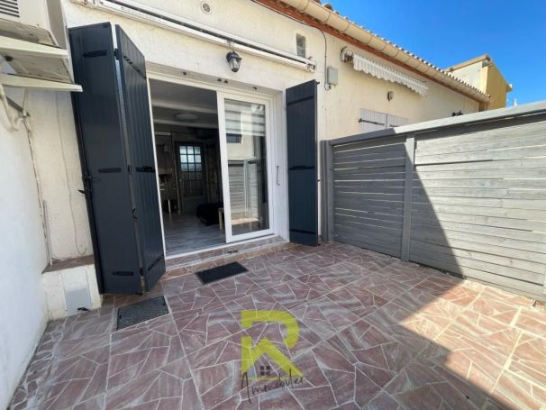 A louer APPARTEMENT T2 39 M2 TERRASSE PLAGE à PIED SETE