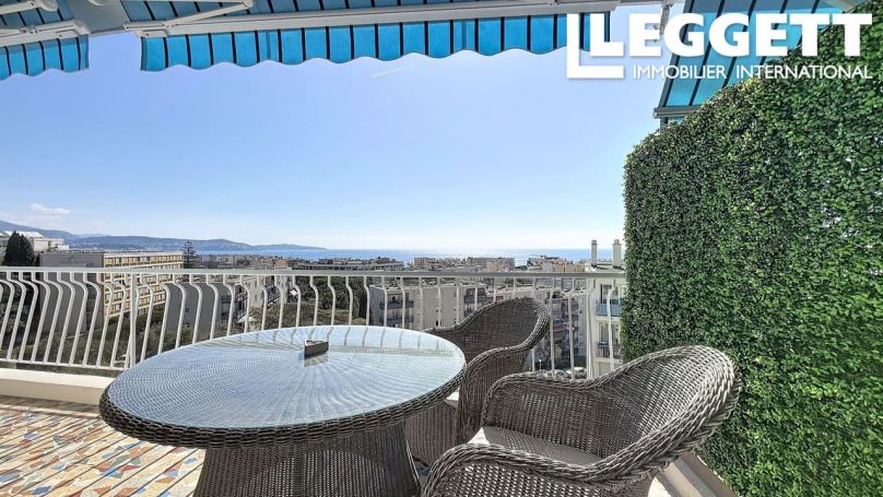 A louer APPARTEMENT DE PRESTIGE T3 68 M2 TERRASSE VUE MER NICE