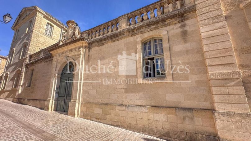 A louer APPARTEMENT T2 38 M2  UZES