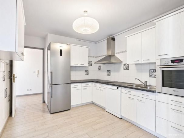 A louer APPARTEMENT T3 75 M2 TERRASSE VUE MER AJACCIO
