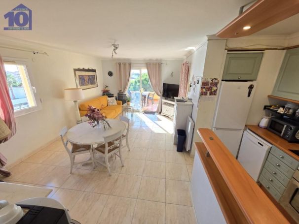 A louer APPARTEMENT T3 54 M2 TERRASSE PLAGE à PIED VALRAS PLAGE