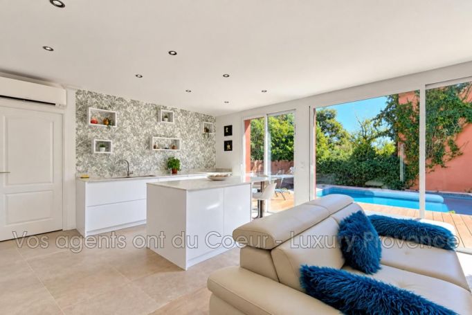A louer MAISON  5 PIECES 105 M2  AIX EN PROVENCE