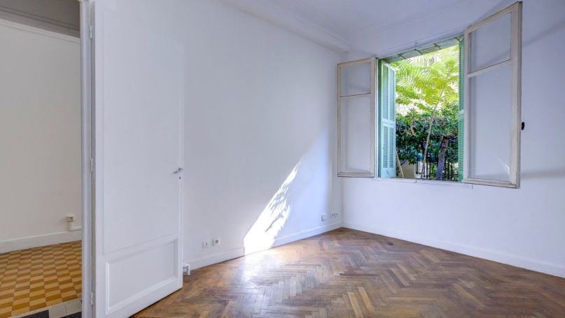 A louer STUDIO  30 M2 BORD DE MER NICE
