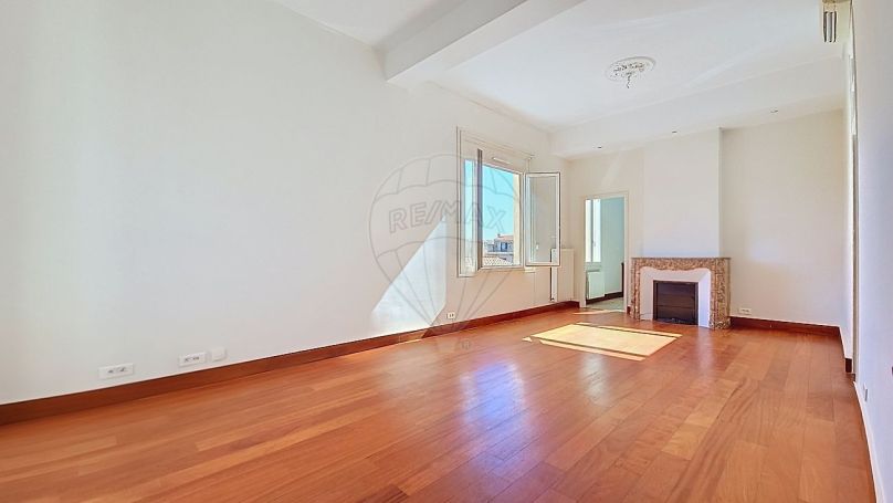 A louer APPARTEMENT T5 125 M2  PERPIGNAN